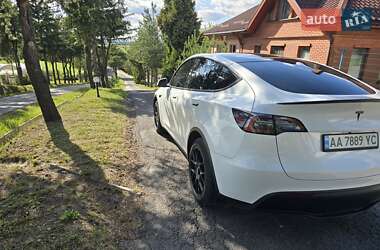 Внедорожник / Кроссовер Tesla Model Y 2021 в 
