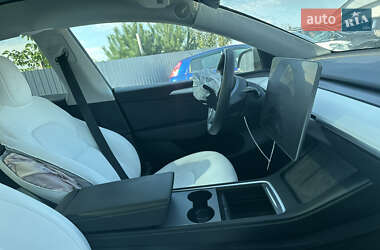 Внедорожник / Кроссовер Tesla Model Y 2023 в 