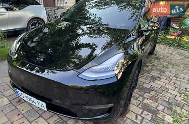Позашляховик / Кросовер Tesla Model Y 2021 в 