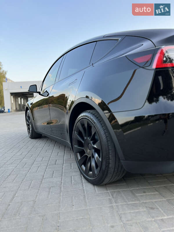 Позашляховик / Кросовер Tesla Model Y 2021 в Тернополі
