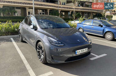 Tesla Model Y 2022