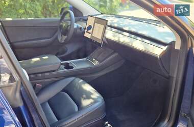 Внедорожник / Кроссовер Tesla Model Y 2021 в 