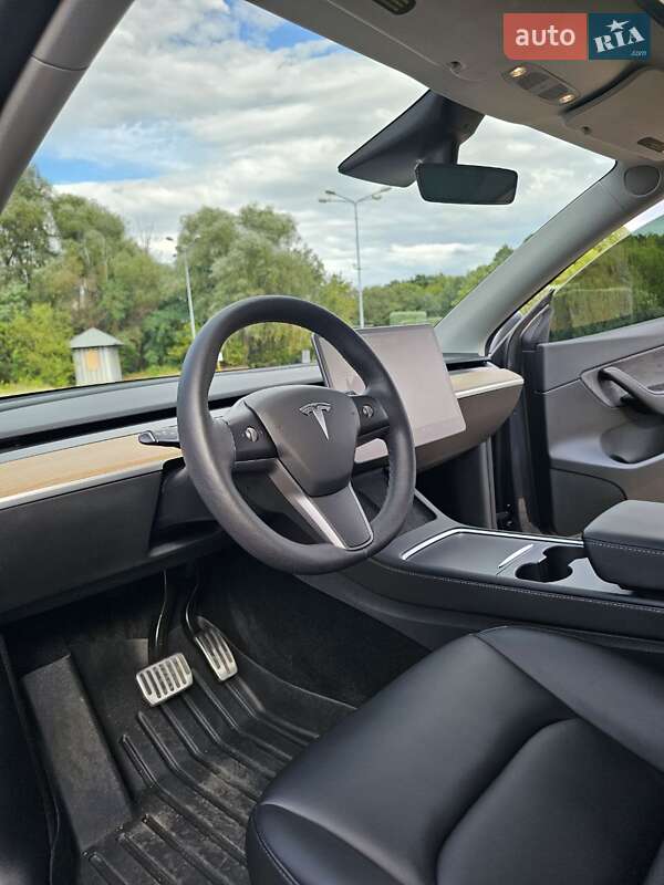 Внедорожник / Кроссовер Tesla Model Y 2021 в Днепре