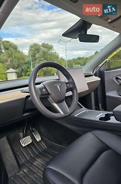 Позашляховик / Кросовер Tesla Model Y 2021 в 