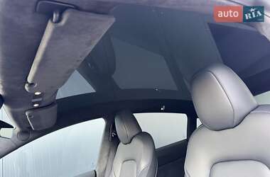 Внедорожник / Кроссовер Tesla Model Y 2022 в 