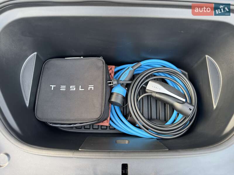Позашляховик / Кросовер Tesla Model Y 2022 в Луцьку