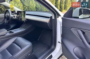 Позашляховик / Кросовер Tesla Model Y 2020 в 