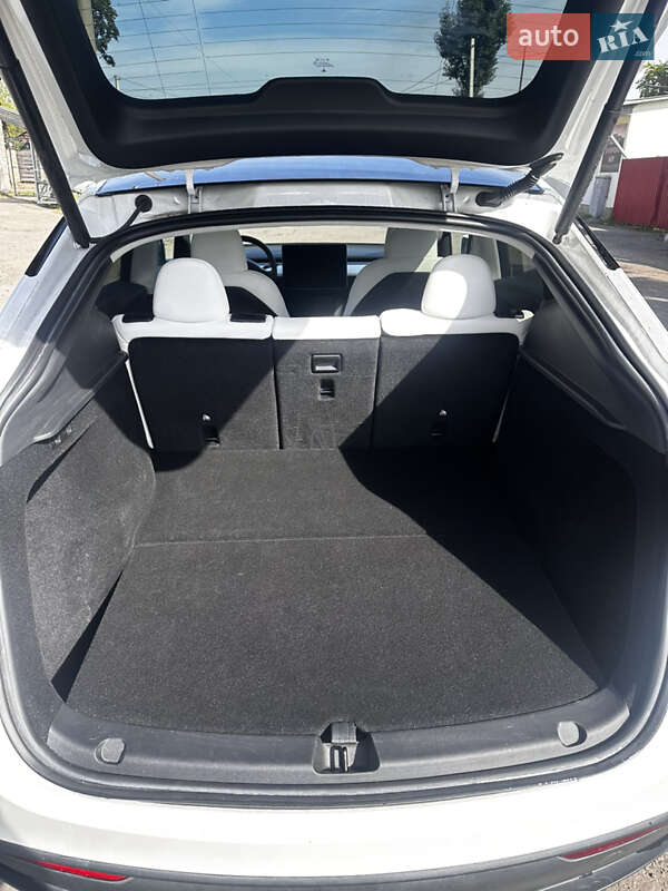 Внедорожник / Кроссовер Tesla Model Y 2023 в Львове фото 9 Внедорожник / Кроссовер Tesla Model Y 2023 в Львове