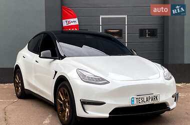 Позашляховик / Кросовер Tesla Model Y 2023 в 