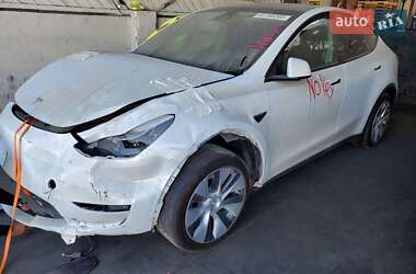 Внедорожник / Кроссовер Tesla Model Y 2023 в Львове