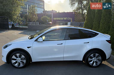 Внедорожник / Кроссовер Tesla Model Y 2023 в 