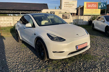 Tesla Model Y 2021
