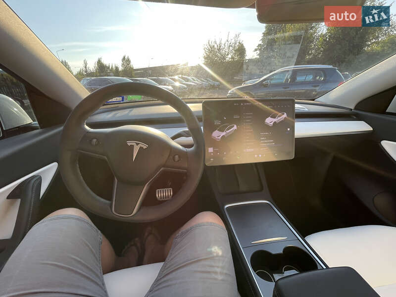 Позашляховик / Кросовер Tesla Model Y 2021 в Луцьку