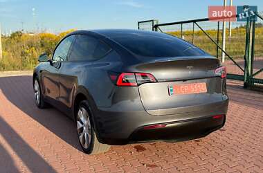 Внедорожник / Кроссовер Tesla Model Y 2023 в 
