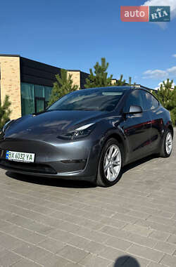 Внедорожник / Кроссовер Tesla Model Y 2023 в 