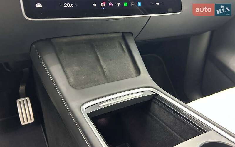 Внедорожник / Кроссовер Tesla Model Y 2023 в Черновцах