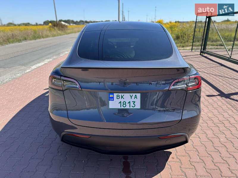 Внедорожник / Кроссовер Tesla Model Y 2022 в Ровно