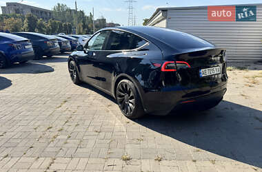 Позашляховик / Кросовер Tesla Model Y 2024 в 