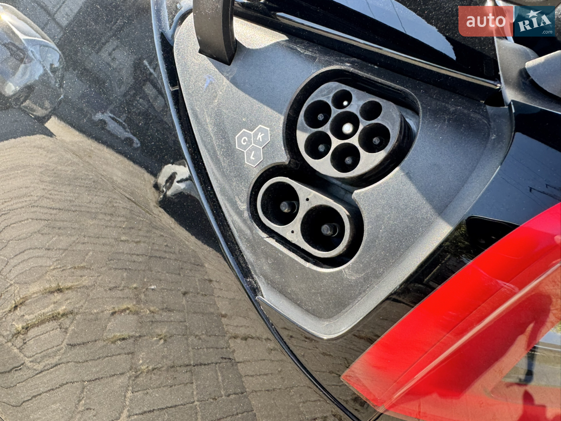 2024 Tesla Model Y - мініатюра 2