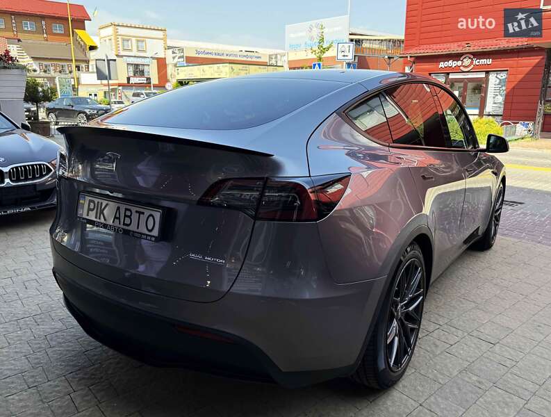 Внедорожник / Кроссовер Tesla Model Y 2023 в Львове