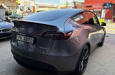 Позашляховик / Кросовер Tesla Model Y 2023 в 