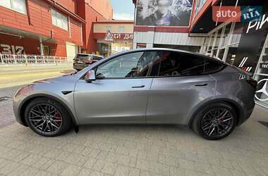 Позашляховик / Кросовер Tesla Model Y 2023 в 