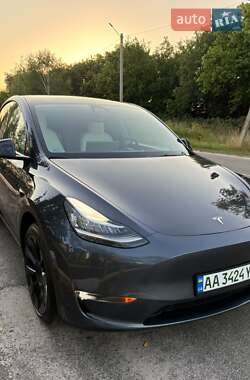 Позашляховик / Кросовер Tesla Model Y 2022 в 