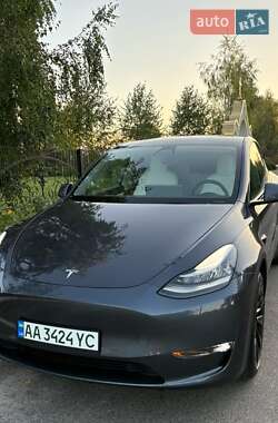 Tesla Model Y 2022