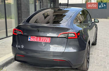 Позашляховик / Кросовер Tesla Model Y 2022 в 