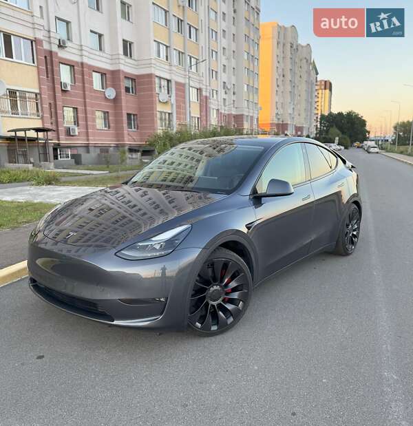 Позашляховик / Кросовер Tesla Model Y 2022 в Києві