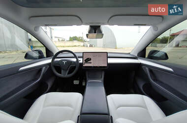 Позашляховик / Кросовер Tesla Model Y 2022 в 