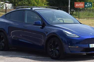 Внедорожник / Кроссовер Tesla Model Y 2021 в 