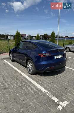Позашляховик / Кросовер Tesla Model Y 2023 в 