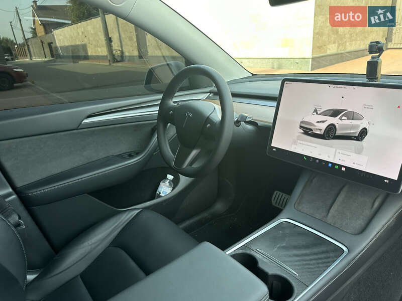 Внедорожник / Кроссовер Tesla Model Y 2022 в Киеве