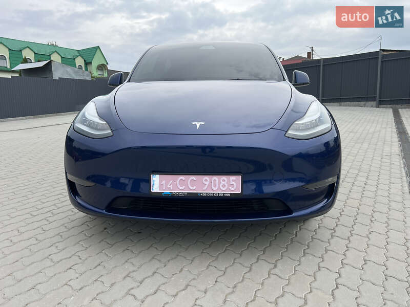 Tesla Model Y 2021