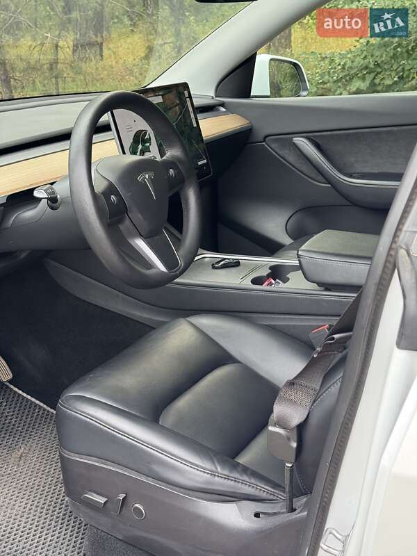 Позашляховик / Кросовер Tesla Model Y 2021 в Полтаві