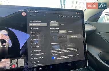 Внедорожник / Кроссовер Tesla Model Y 2021 в 