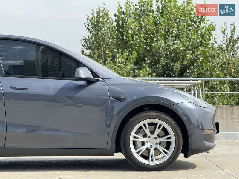 Позашляховик / Кросовер Tesla Model Y 2022 в Києві