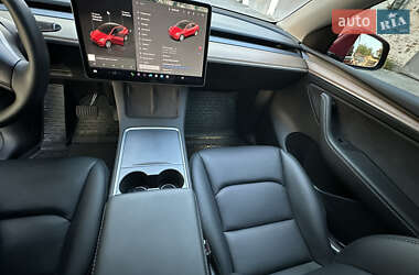 Внедорожник / Кроссовер Tesla Model Y 2023 в 