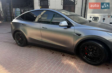 Внедорожник / Кроссовер Tesla Model Y 2021 в 