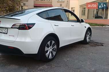 Внедорожник / Кроссовер Tesla Model Y 2023 в 
