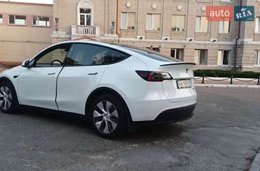 Внедорожник / Кроссовер Tesla Model Y 2023 в 