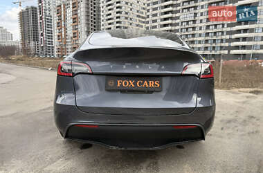 Позашляховик / Кросовер Tesla Model Y 2024 в 