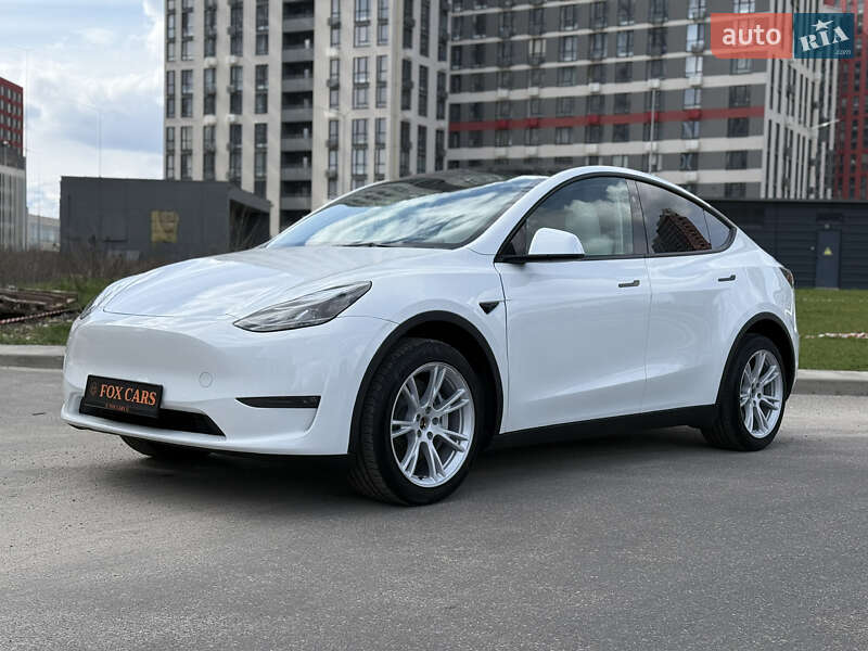 Позашляховик / Кросовер Tesla Model Y 2023 в 