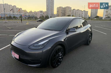 Внедорожник / Кроссовер Tesla Model Y 2022 в 