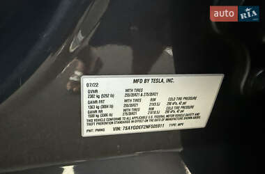 Внедорожник / Кроссовер Tesla Model Y 2022 в 