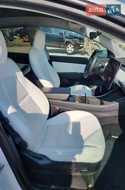Внедорожник / Кроссовер Tesla Model Y 2020 в 