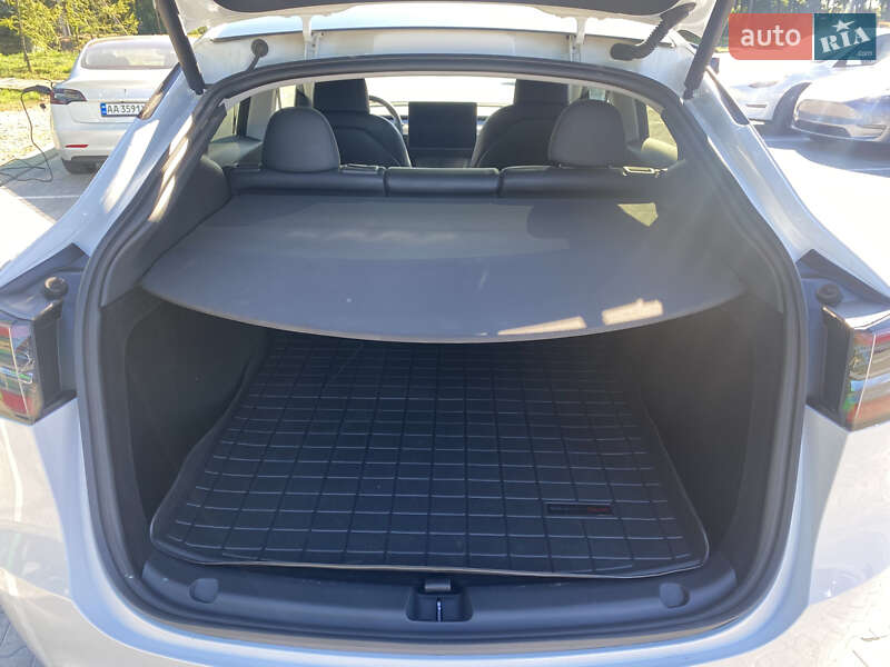 Внедорожник / Кроссовер Tesla Model Y 2023 в Киеве фото 39 Внедорожник / Кроссовер Tesla Model Y 2023 в Киеве