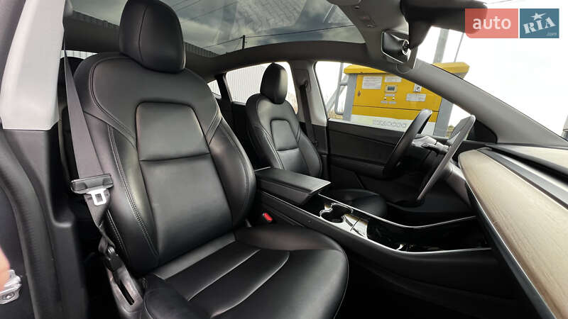 Внедорожник / Кроссовер Tesla Model Y 2020 в Луцке