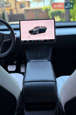 Внедорожник / Кроссовер Tesla Model Y 2022 в 